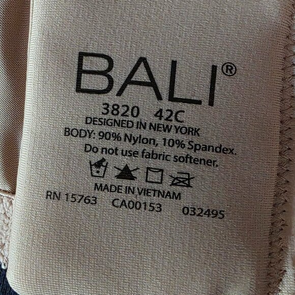 NWT BALI (42C) Double Support Full-Figure Wireless Back Smoothing Bra - Picture 8 of 8